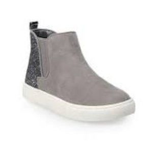 SO NOAH PEWTER SNEAKERS BIG GIRLS SIZE 5  - WOMENS 7